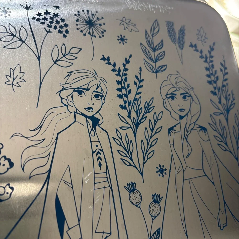 Nordic Ware Disney Frozen 2 Aluminum Cake Pan with Lid Anna Elsa Silver Blue